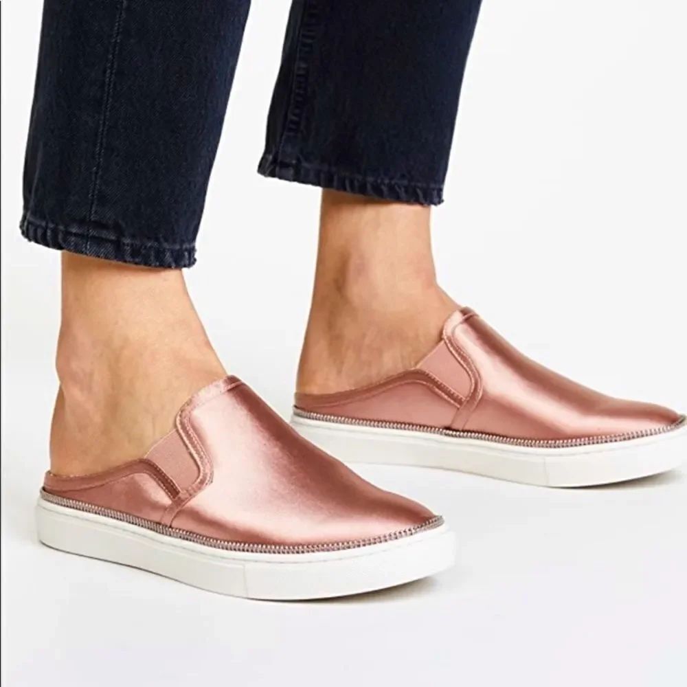 Botkier Hayden Slip-On 